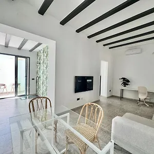 Apartamento Piso Con Patio,mascotas Aptas, Alcalá de Guadaira
